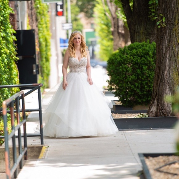 Eve of Milady Wedding Dress style 1609 - Picture 7 of 14